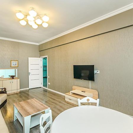 באקו Luxury 2 Room Apartment In The Center מראה חיצוני תמונה