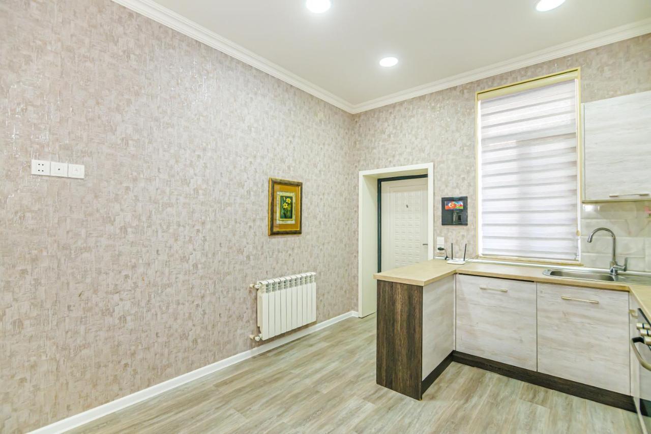באקו Luxury 2 Room Apartment In The Center מראה חיצוני תמונה