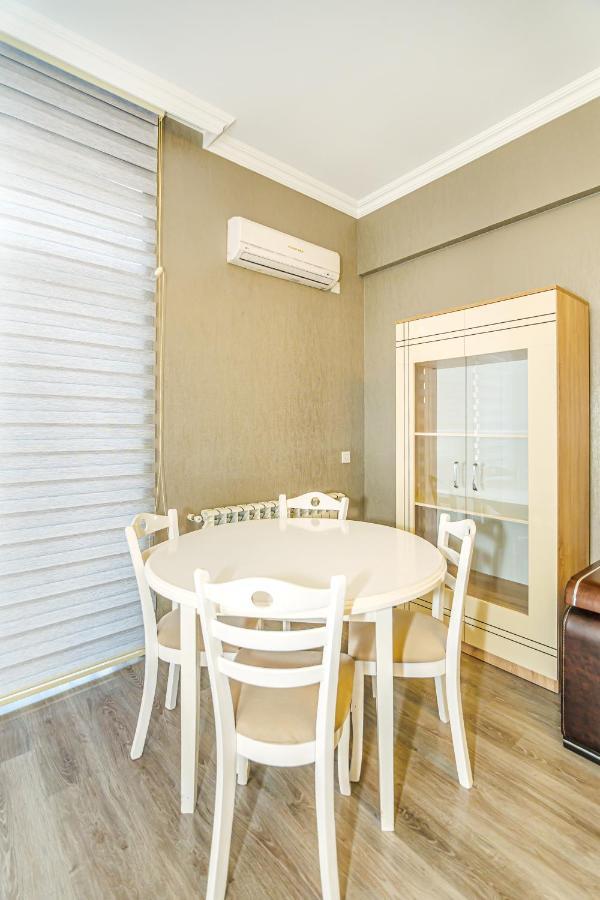 באקו Luxury 2 Room Apartment In The Center מראה חיצוני תמונה