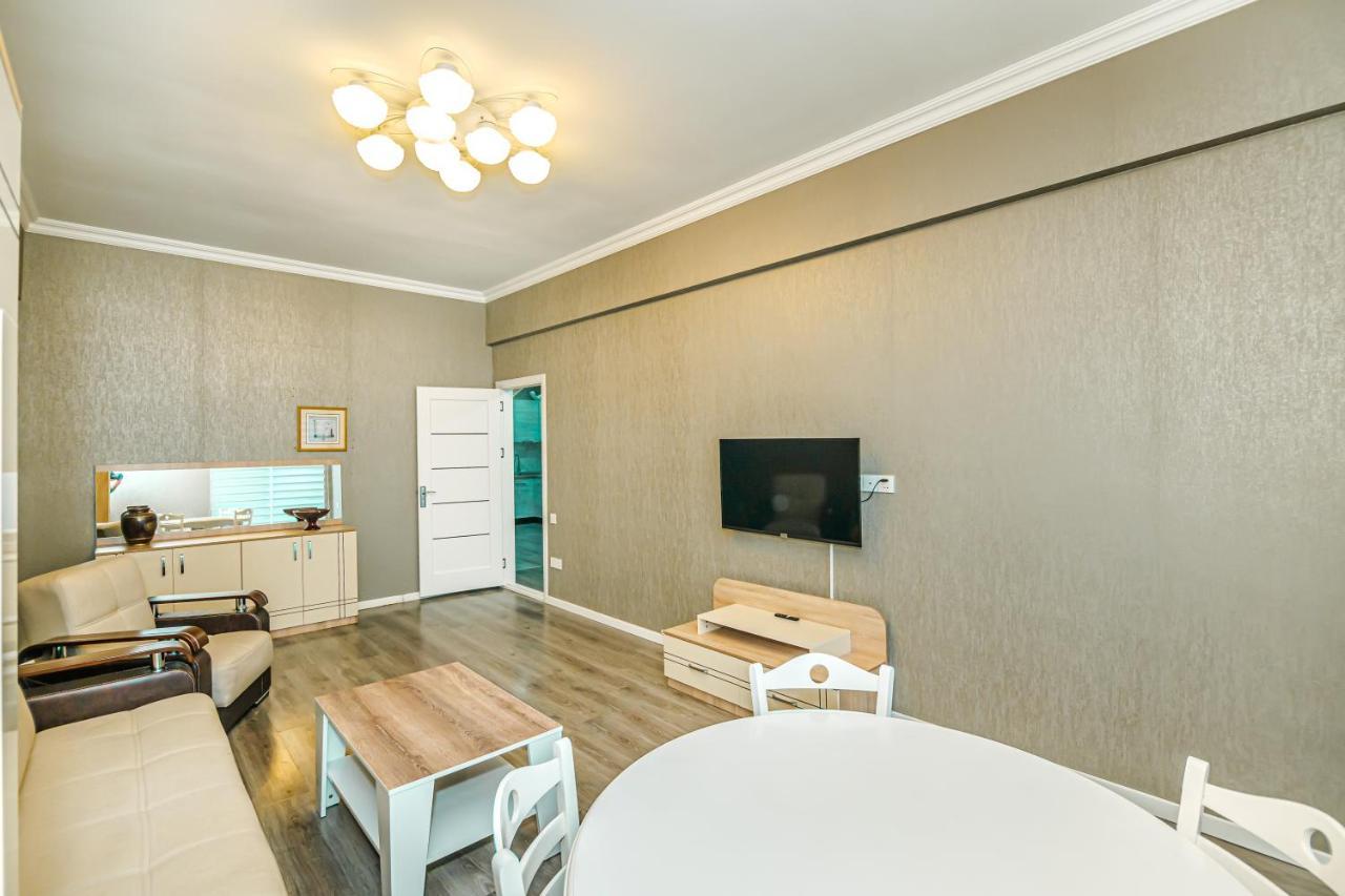 באקו Luxury 2 Room Apartment In The Center מראה חיצוני תמונה